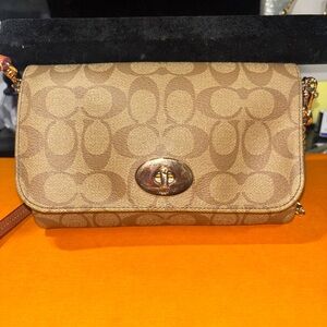 Pre owned Coach Brown Signature Crossbody Bag